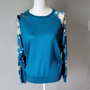 St John Knits Lightweight Sweater w Silk Detail